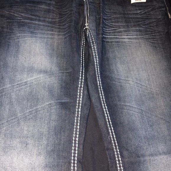 Men’s Dark wash Relaxed fit jeans - Picture 2 of 7